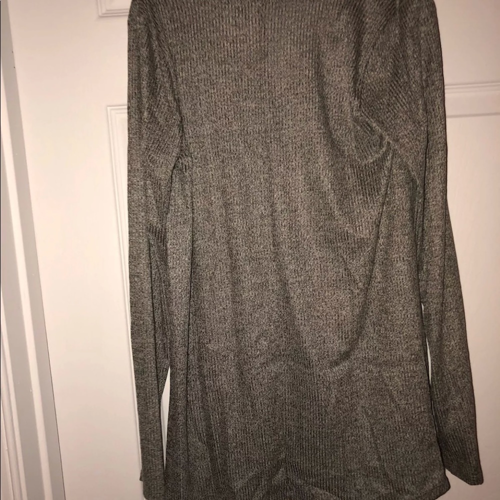 Long sleeve top